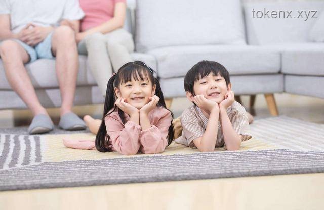 河南90后女子孝举引热议：家庭护理中的情感纽带与责任